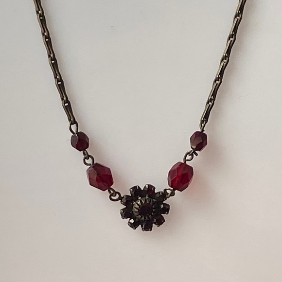Vintage Jewelry - Vintage bronze gold Red Beaded Necklace with Floral crystal red Accent